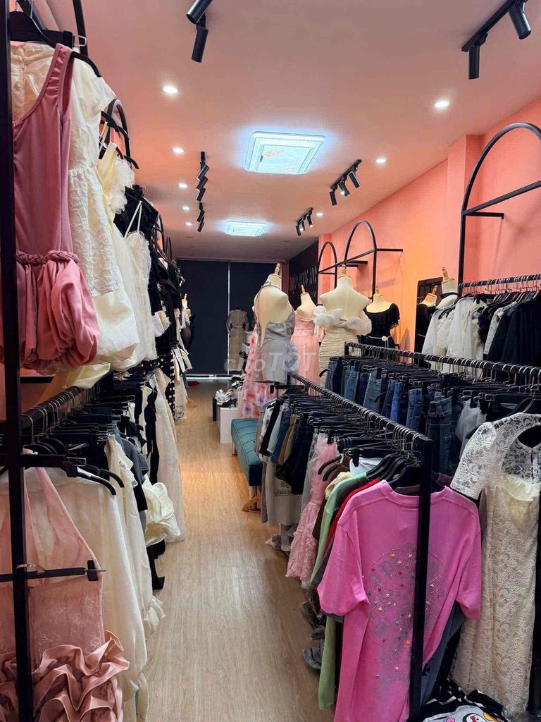 Sang Shop Quần áo Mặt tiền Đường Yersin , giá thuê 15tr