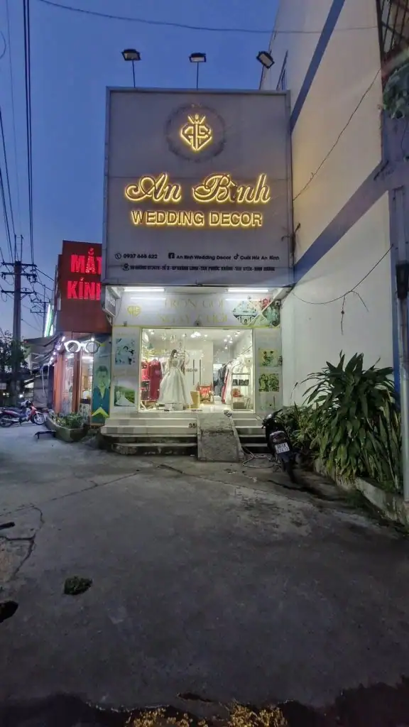 Cần sang mặt bằng kinh doanh – ngã 4 miếu ông cù