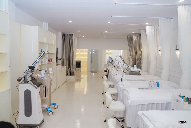 Chính chủ sang nhượng lại thẩm mỹ viện – MT lớn xuân thuỷ cầu giấy hà nội -vào vận hành luôn
