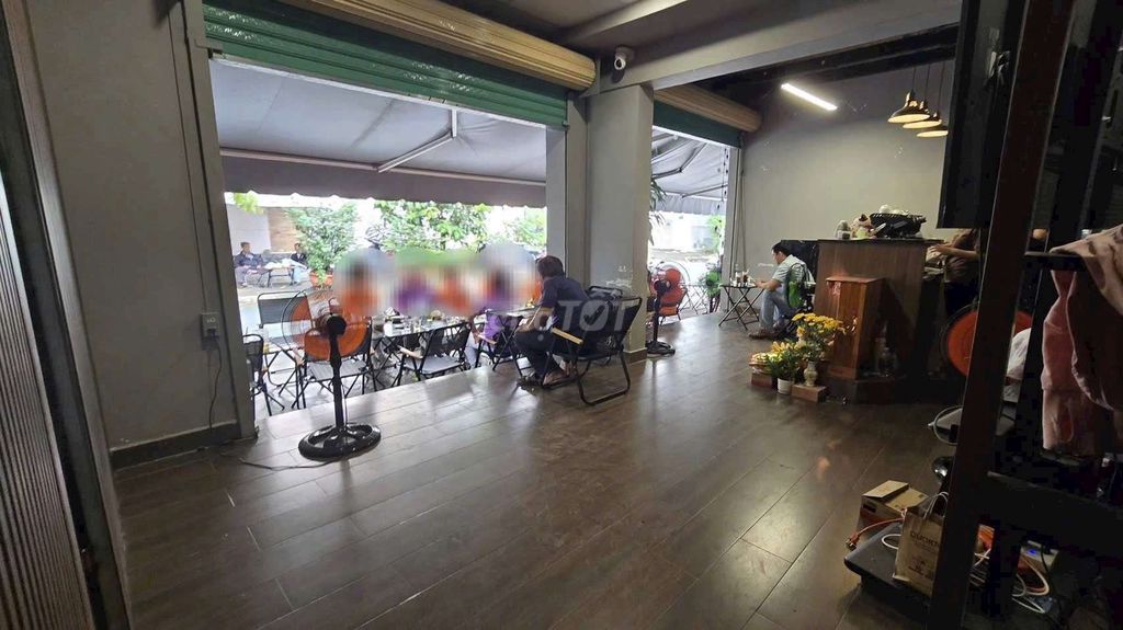 Sang quán cà phê cư xá ngân hàng – ảnh 4