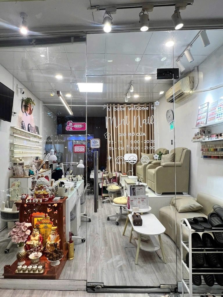Sang nhượng mint nails – mặt tiền lê văn sỹ, phú nhuận