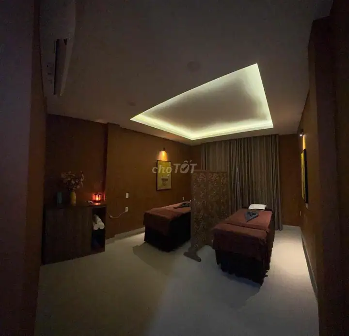 Sang nhượng tiệm massage Tân Phú