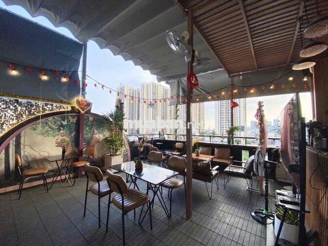 Cho Thuê Rooftop 12tr Hoặc Sang Nhượng, CMT8, P12, Quận 10