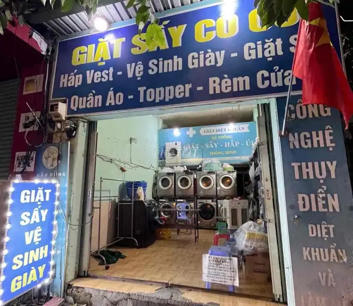 Sang tiệm giặt ở Dĩ An