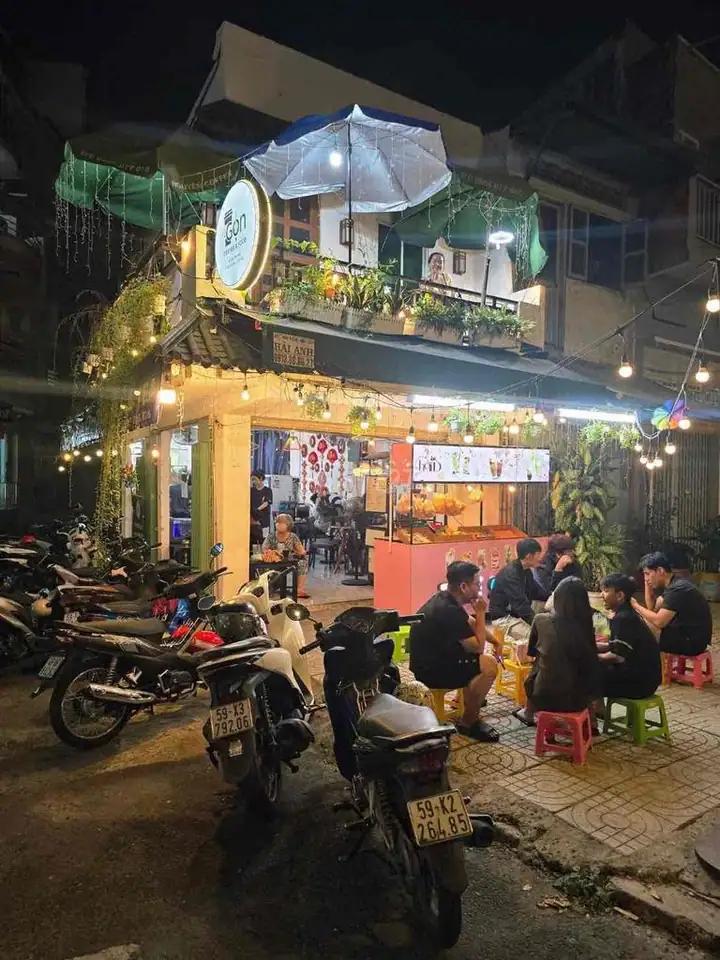 Sang quán cà phê 2 mặt tiền đường 3 tháng 2 – gần cầu cây gõ