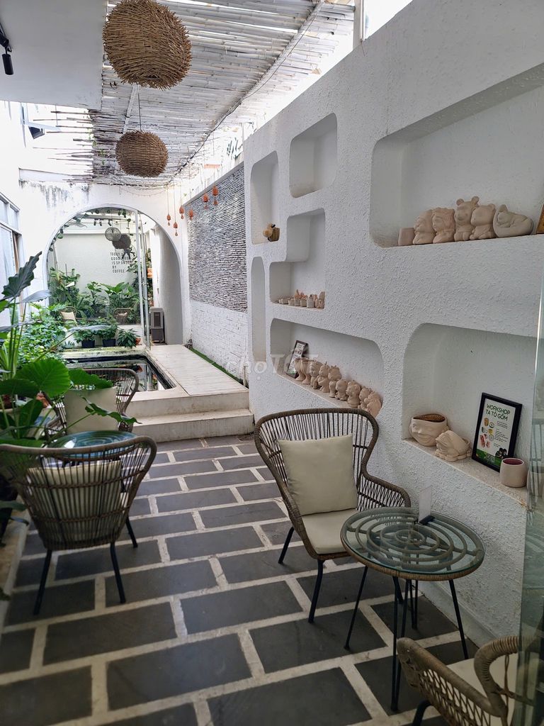 Sang quán cafe bistro có hồ Koi 180m² Bình Thạnh, có bếp, full setup – ảnh 4