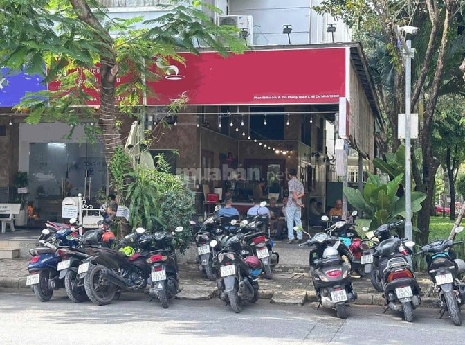Sang quán Cafe căn góc 5x15 khu Phú Mỹ Hưng-Quận 7,mặt bằng 17tr/tháng