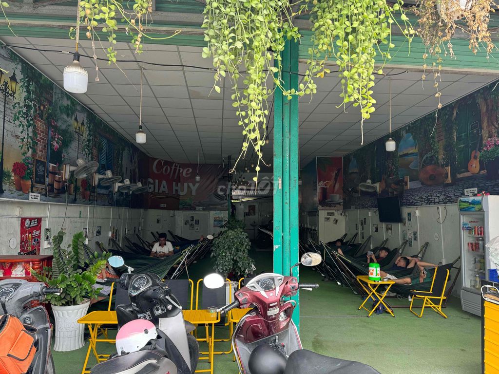 Sang quán cafe võng sạc xe máy điện – ảnh 4