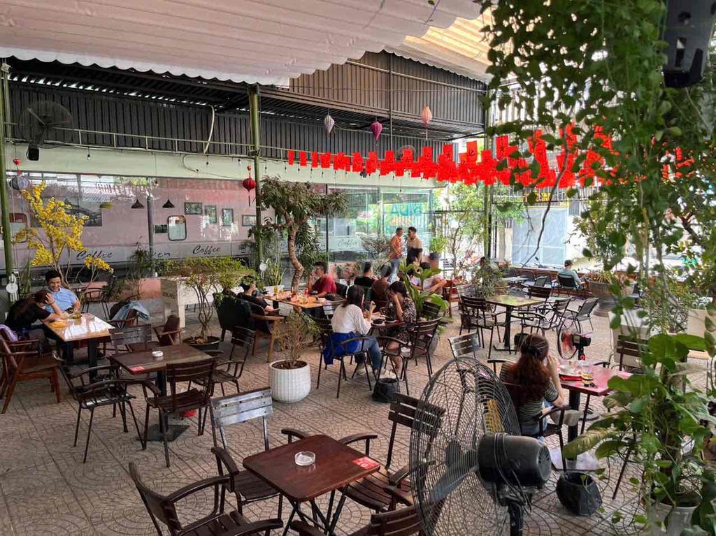 Sang quán Cafe 1000m2 Đường Số 42-Gò Vấp, mặt bằng chỉ 7 triệu/tháng