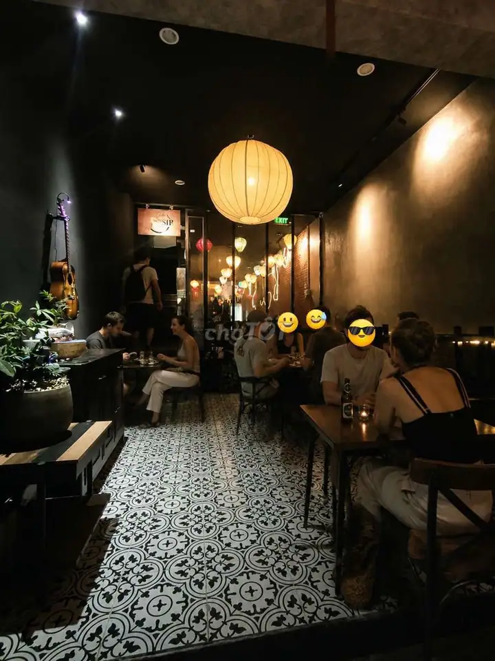 Nhà hàng cạnh rex hotel