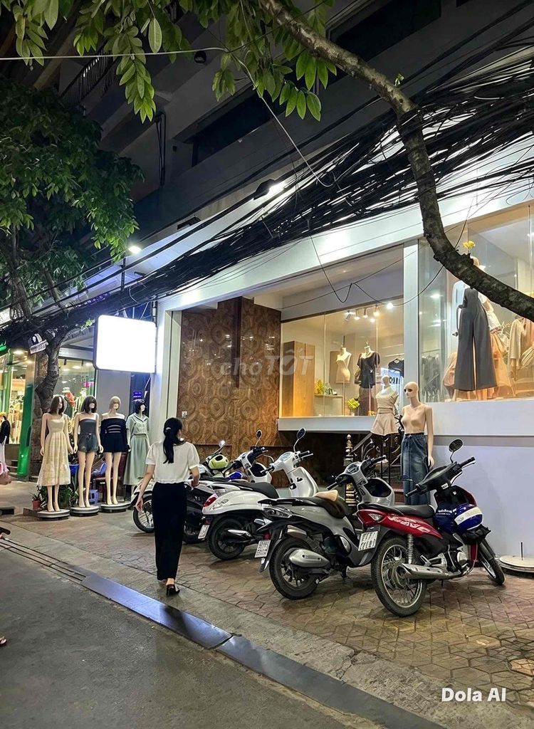 Sang shop quần áo đã decor sẵn mặt tiền đường nguyễn việt hồng cần tho – ảnh 2