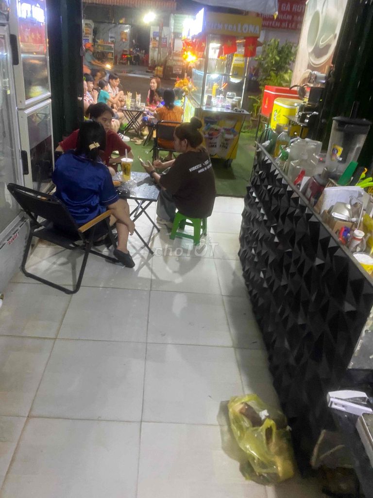 Sang quán trà sữa – ảnh 2