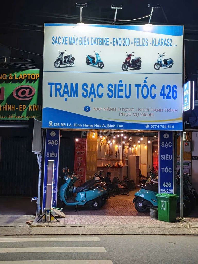 Sang gấp trạm sạc xe điện