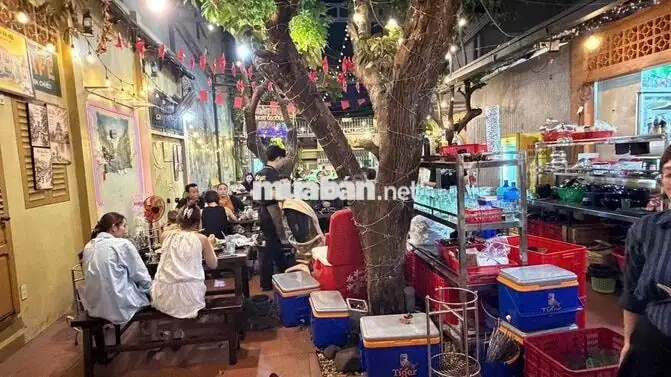 Sang nhượng mặt bằng kinh doanh hoàng diệu 2 . hỗ trợ 1 tháng tiền nhà