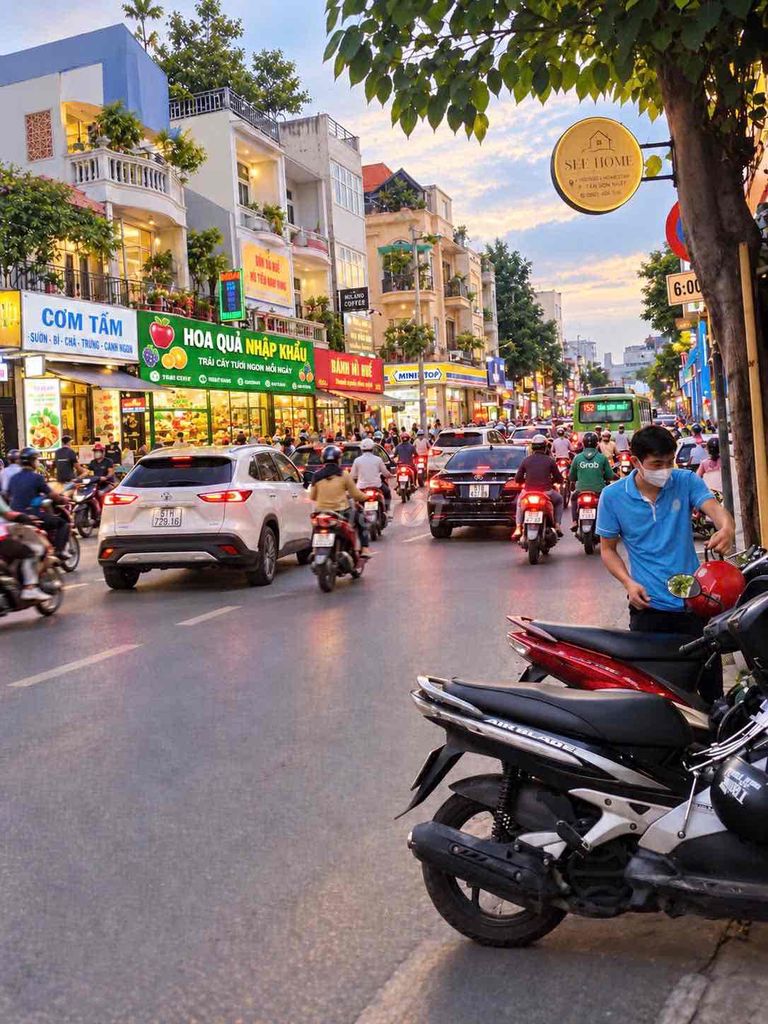 Sang quán phở, cơm văn phòng Khu Sân Bay – ảnh 2
