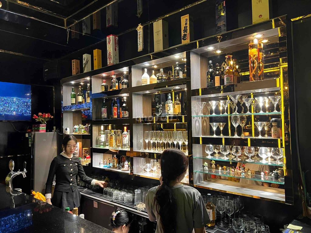 Sang nhượng mặt bằng quầy bar – ảnh 2