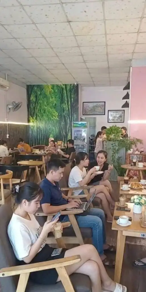 Sang gấp quán cafe tâm huyết – ngay sát đại học Thủ Dầu Một