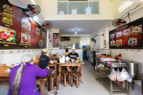 [sang nhượng] quán cơm tấm trung tâm phú nhuận – vào bán ngay không cần setup