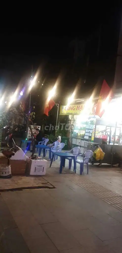 Sang gấp 30 triệu là có quán sinh tố - nước ép - bánh mì