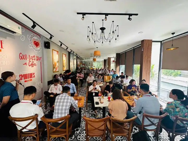 Sang quán Cafe căn góc khu Bàu Cát - Tân Bình, mở 6 năm doanh thu cao