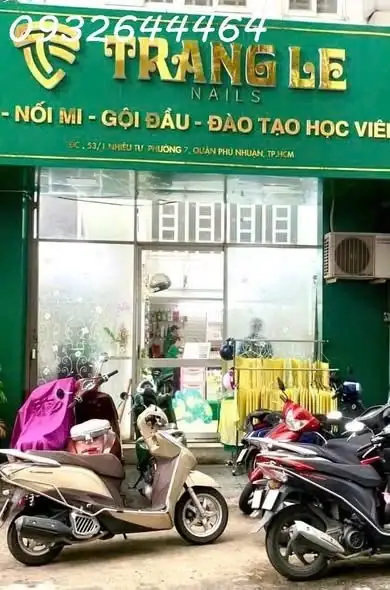 Cần sang tiệm nail Phú Nhuận – hoạt động 13 năm – khách rất ổn định