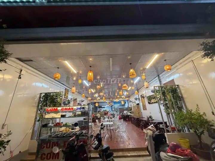 Đi nước ngoài cần sang quán Lẩu Chay rất đông khách