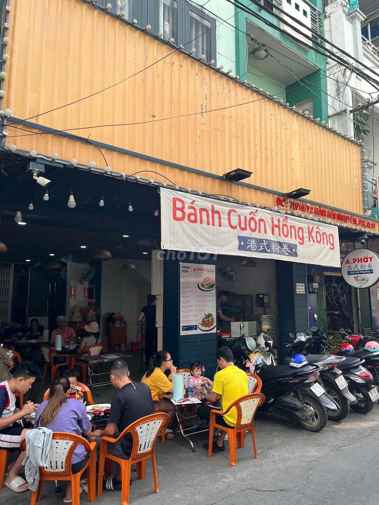 Cần sang nhượng quán và mặt bằng kinh doanh Q11