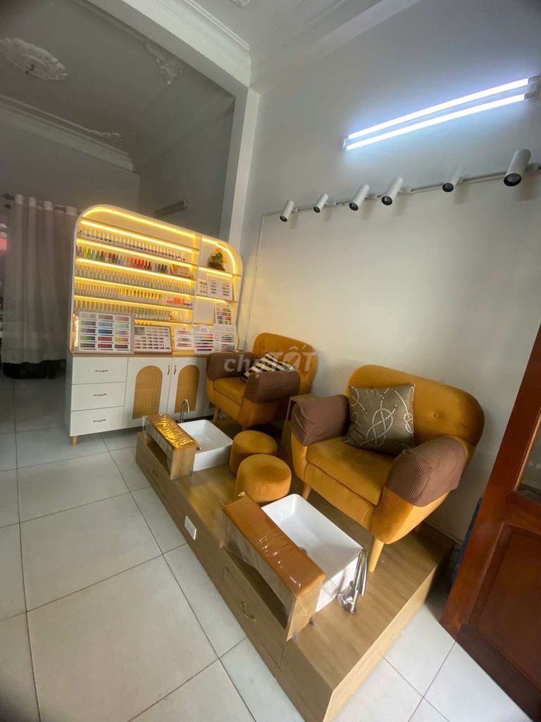 Sang tiệm Nail - Gội mặt tiền đường Gò Xoài – ảnh 3