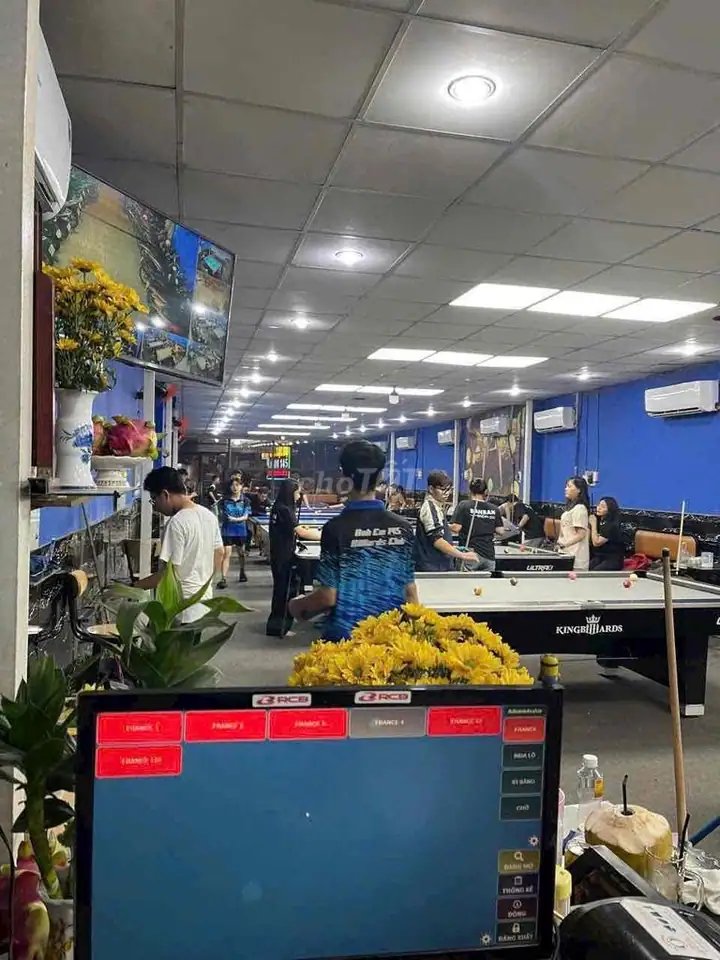 Cần sang CLB bida 11 bàn -phường 26, bình thạnh,tp.hcm CHỉ 600 triệu