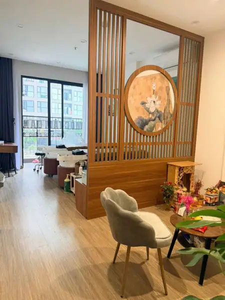 Mình có nhà 2 tầng muốn sang nhượng cho bạn làm chăm sóc da cơ bản nail mi tại nguyễn