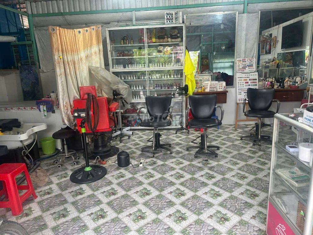 Sáng tiệm nail và tóc – ảnh 2