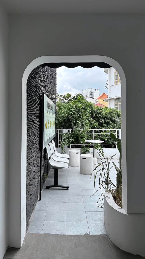 Tòa nhà nguyễn đình chính phú nhuận, ngang 18M trệt 2 lầu,dtsd ~600M2 – ảnh 4