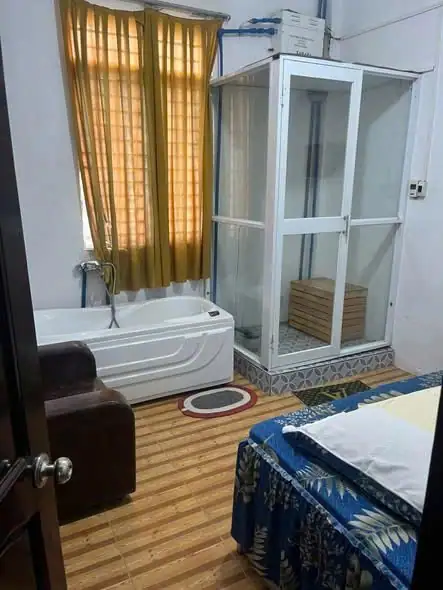 Sang gấp cơ sở massage đang hoạt động ổn định – đường Nguyễn Văn Linh – giá cực rẻ