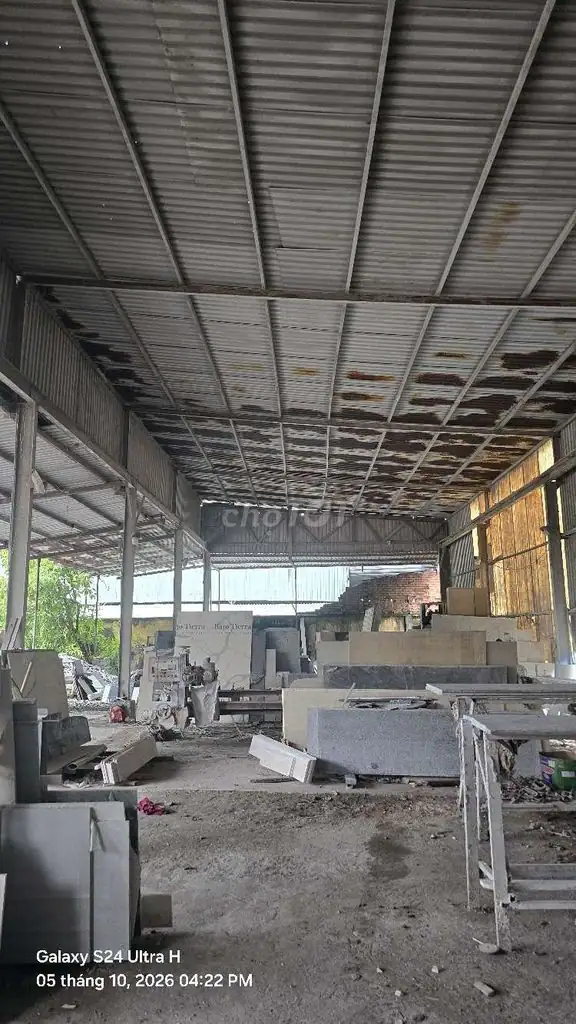 CCG Cần sang nhượn lại DT 1100m Có xưởng 400m