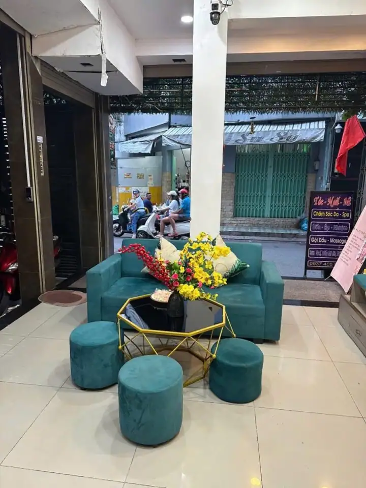 Chính chủ sang lại tiệm nail + gội + massage – gần ĐH bách khoa HCM – cực hot