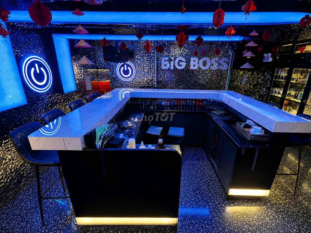 Sang nhượng quầy bar + quầy sofa và hai room kara ở Quận 1 – ảnh 3