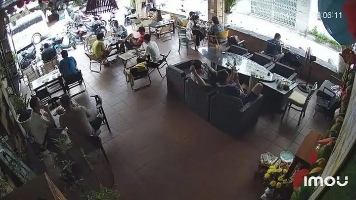 Sang quán cafe – mặt tiền 8M – có phòng Ở lại