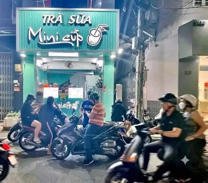 Sang nhượng quán trà sữa – phùng văn cung, Phú Nhuận