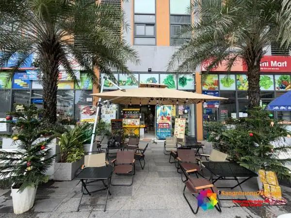 Sang nhượng quán cafe - nước ép - ăn vặt - giặt sấy ở chung cư ricca quận 9