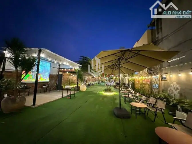 Sang quán cà phê sân vườn 1200M² – đường 30/4 – giá sang 300 triệu