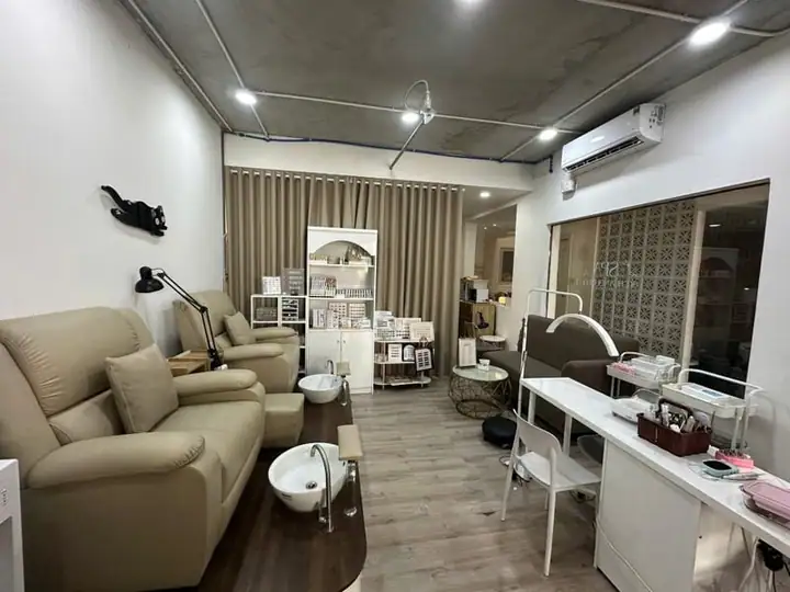 Chính chủ sang nhượng tiệm nail – gội đang hoạt động tốt – quận Tân Bình