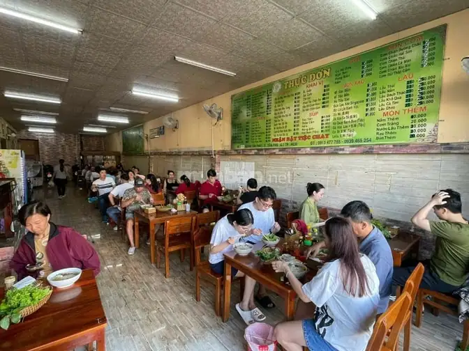 Sang quán chay đang kinh doanh ổn định