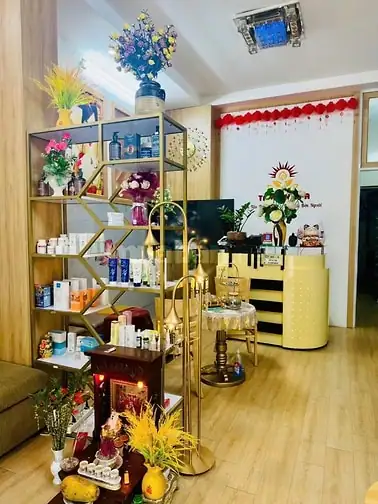 Sang tiệm spa đang hoạt động mới 95%