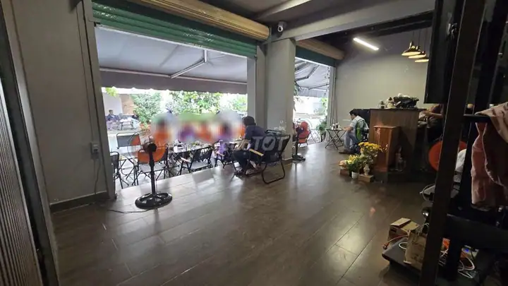 Sang quán cafe đang kinh doanh ổn định ngay cư xá ngân hàng