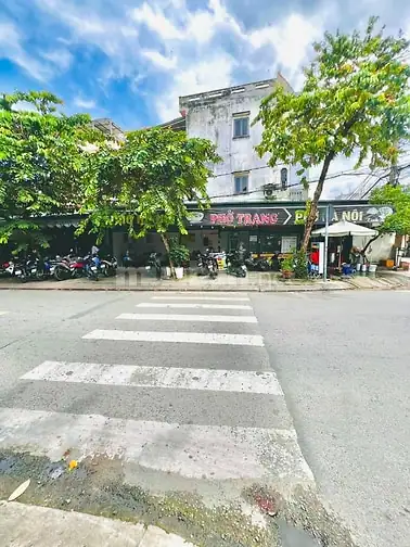 Sang quán phở bò góc ngã tư ĐHT3 song hành, Q12