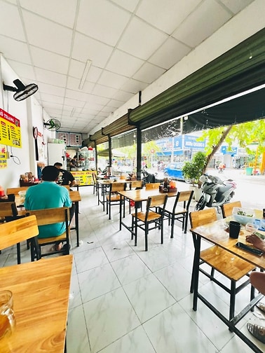 Sang quán phở bò góc ngã tư ĐHT3 song hành, Q12 – ảnh 3