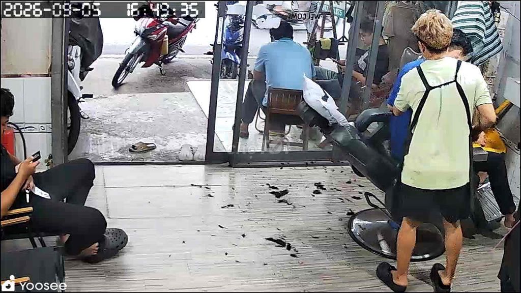 Sang tiệm tóc nam – ảnh 2