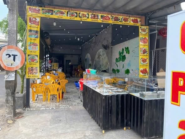 Sang nhượng quán ăn 2 mặt tiền – vị trí đắc địa – vào kinh doanh ngay