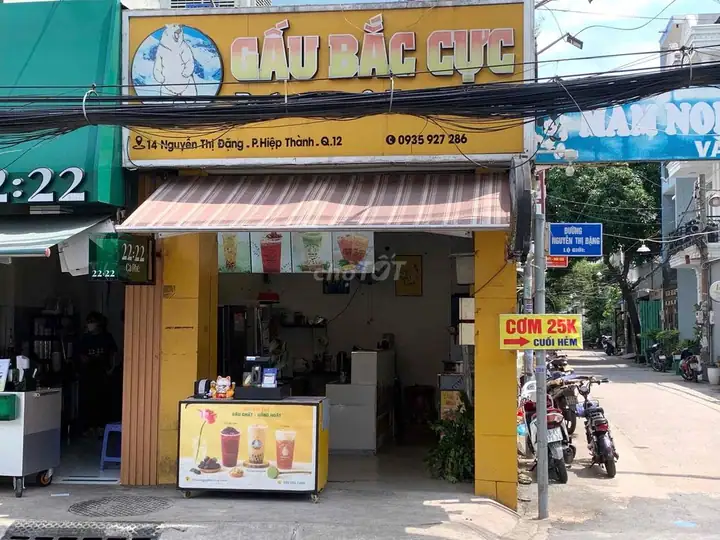 E cần sang gấp quán trà sữa 2 mặt tiền vị trí siêu đẹp co khách ổn áp