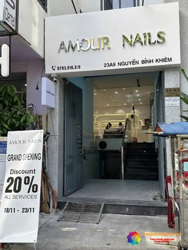 Sang tiệm nail tại quận 1